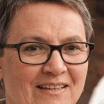 Στέλλα Παπακωνσταντίνου